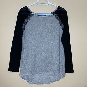 Baseball sleeve sweater with lace detail